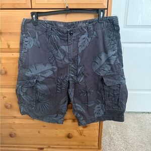 GAP Gray Cargo Shorts Relaxed Fit Cotton